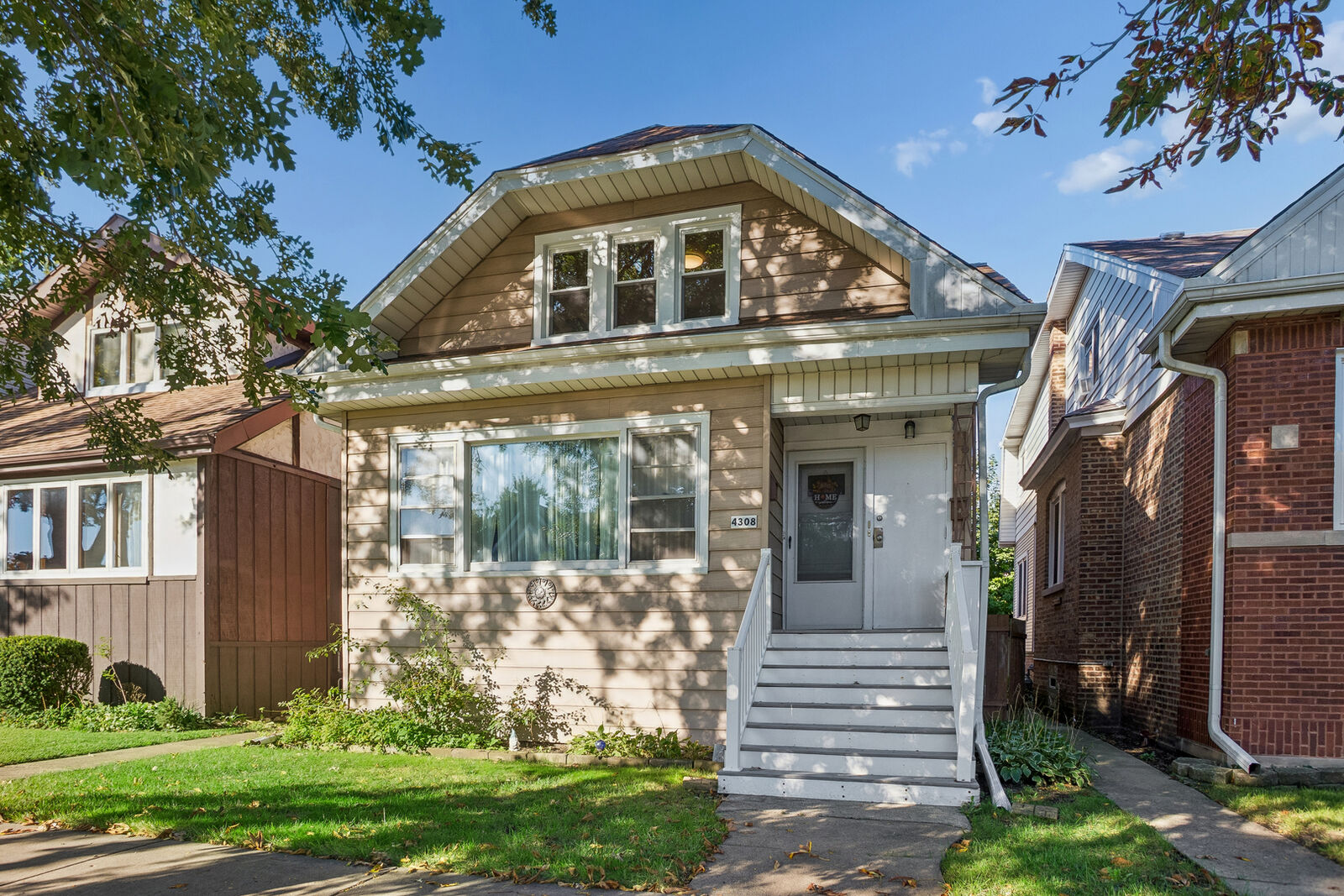 Property Photo:  4308 N Ottawa Avenue 2  IL 60706 