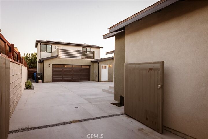 Property Photo:  1558 W 214th Street  CA 90501 