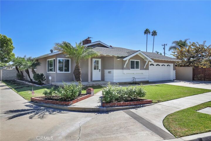 Property Photo: 2528 Bowdoin Place CA 92626