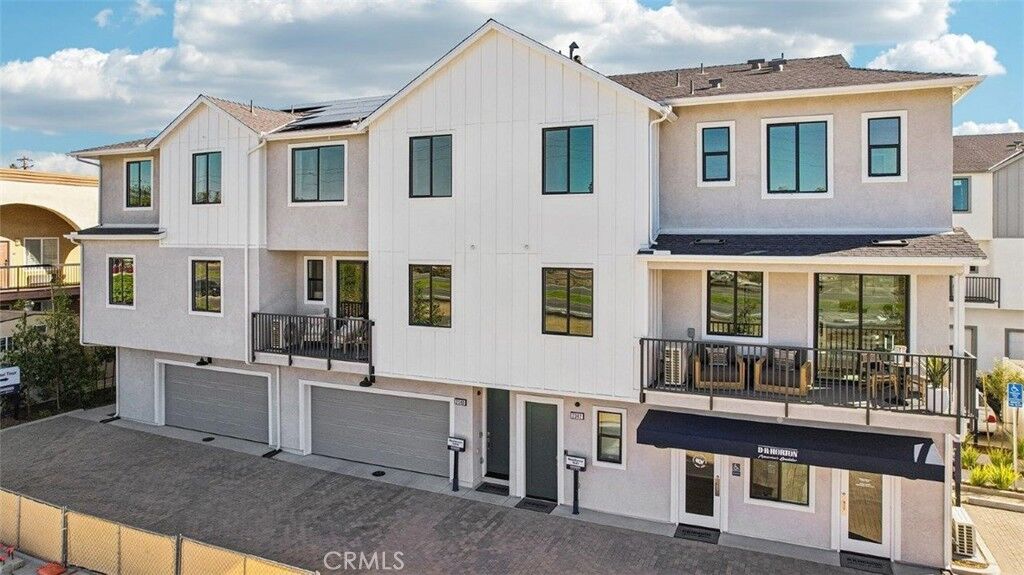Property Photo: 2341 Golden Blaze Glen CA 92025