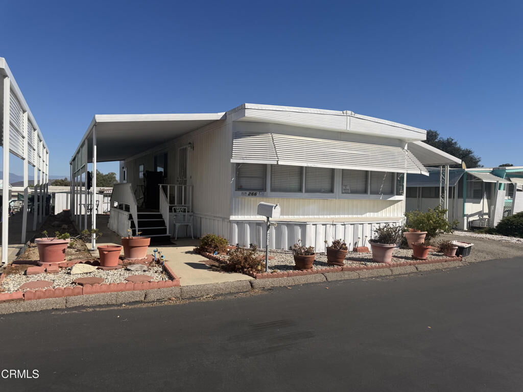 Property Photo:  266 Ortega Drive 266  CA 91320 