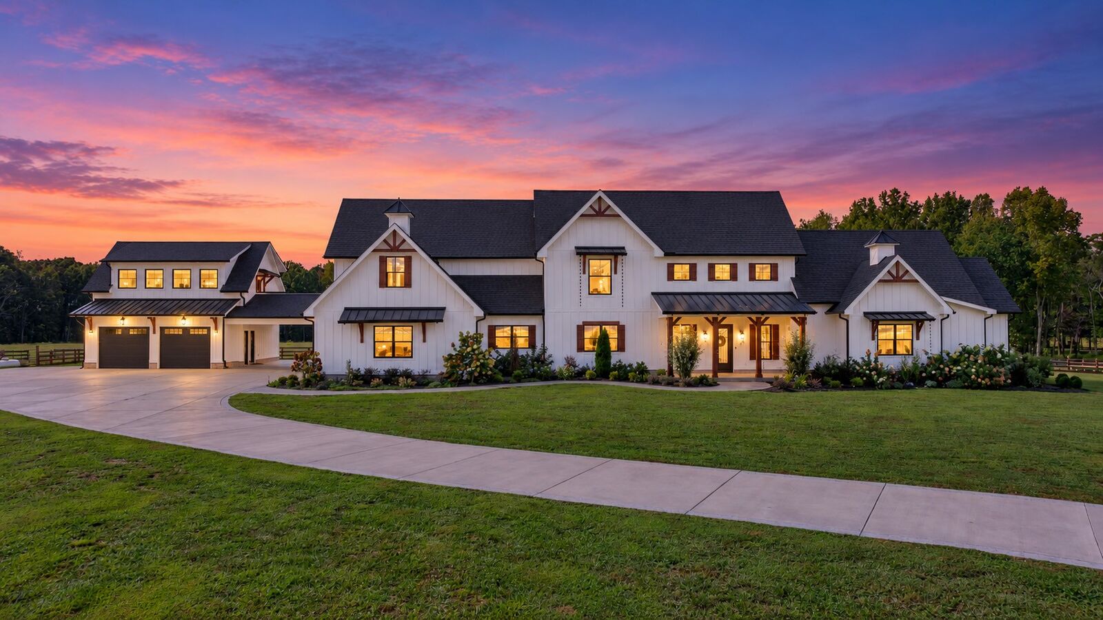 Property Photo: 2216 Sp Anderson Rd TN 37355