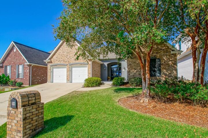 Property Photo:  114 Darcy Lane  LA 70458 