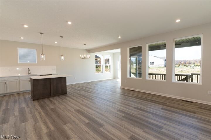 Property Photo: 3639 Great Windsor Lane OH 44685