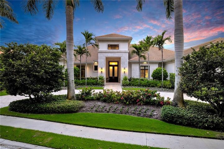 Property Photo:  385 Colony Dr  FL 34108 