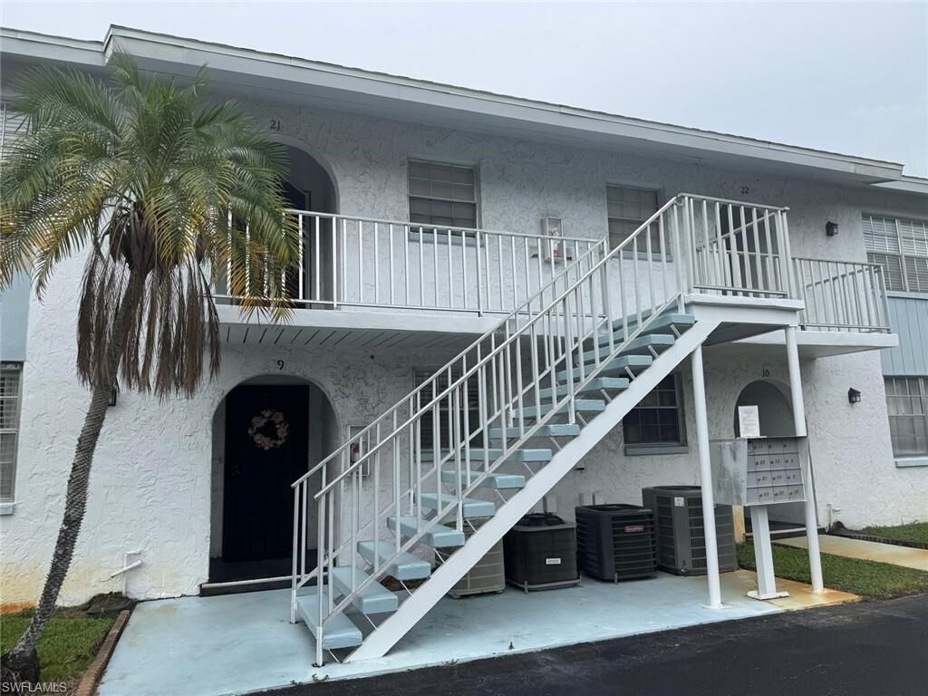 Property Photo:  4900 Biscayne Dr 21  FL 34112 