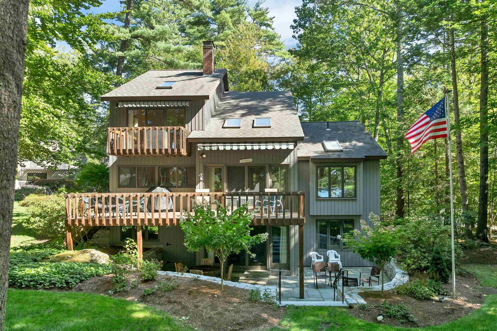 Property Photo: 29 Harbourside Drive NH 03254