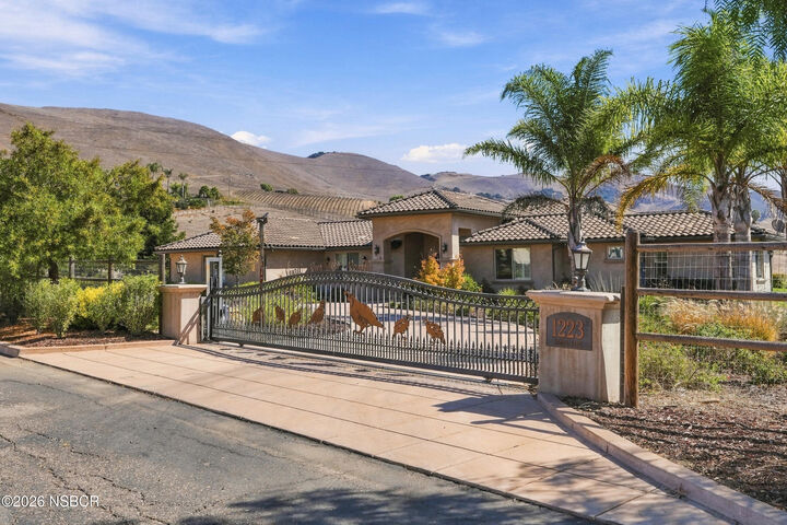 Property Photo:  1223 Ramal Lane  CA 93444 