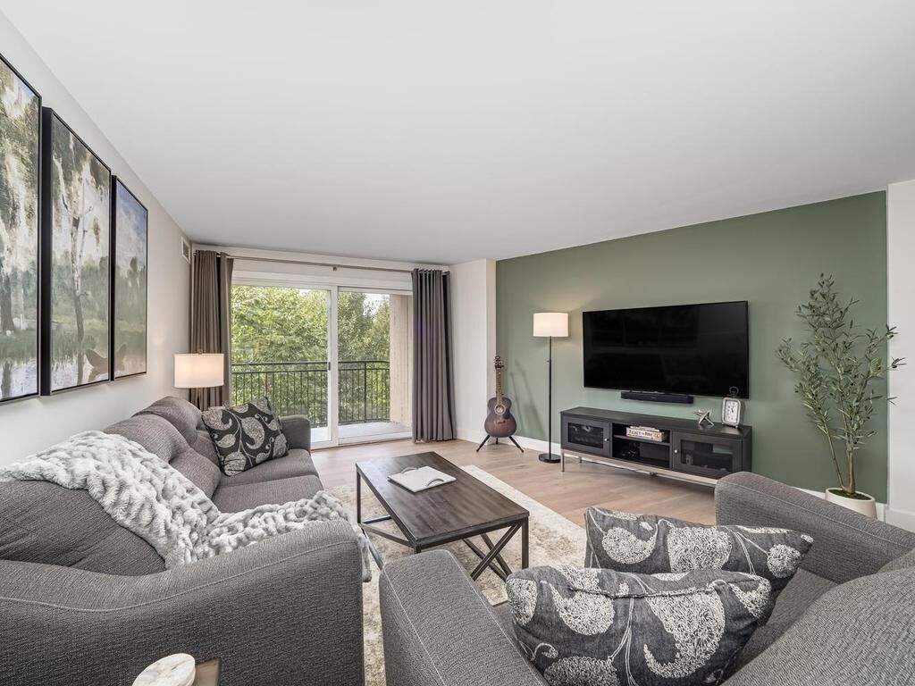 Property Photo: 1200 Nicollet Mall 507 MN 55403