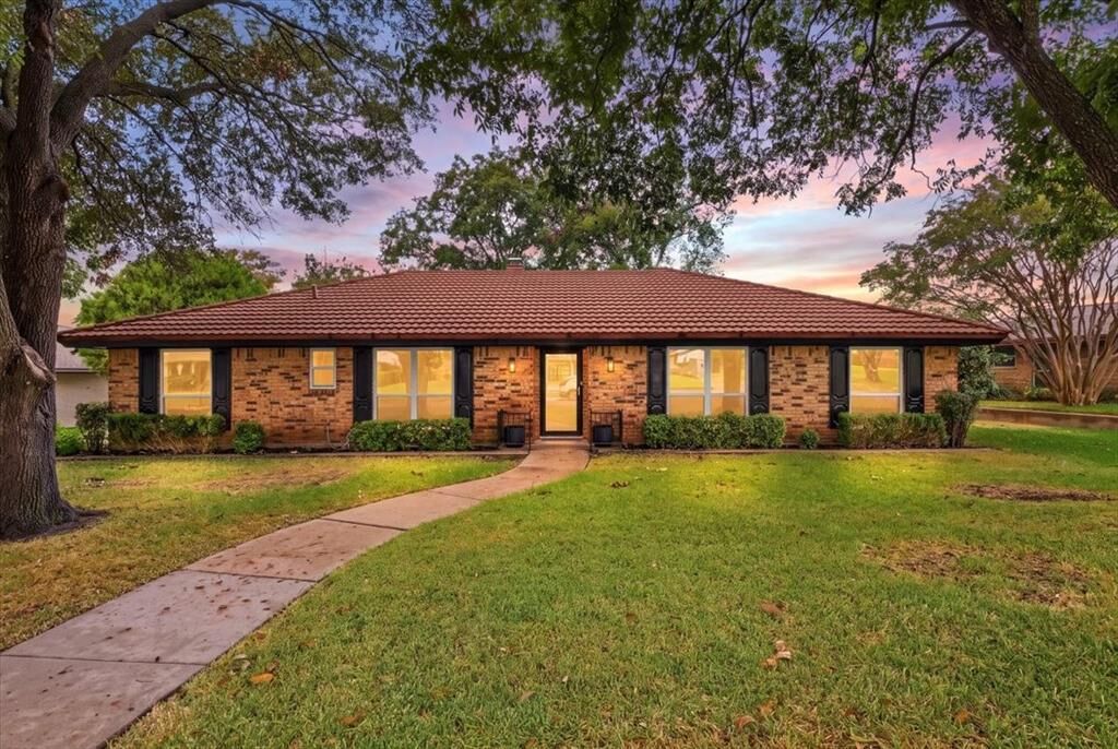 Property Photo:  4345 Rota Circle  TX 76133 