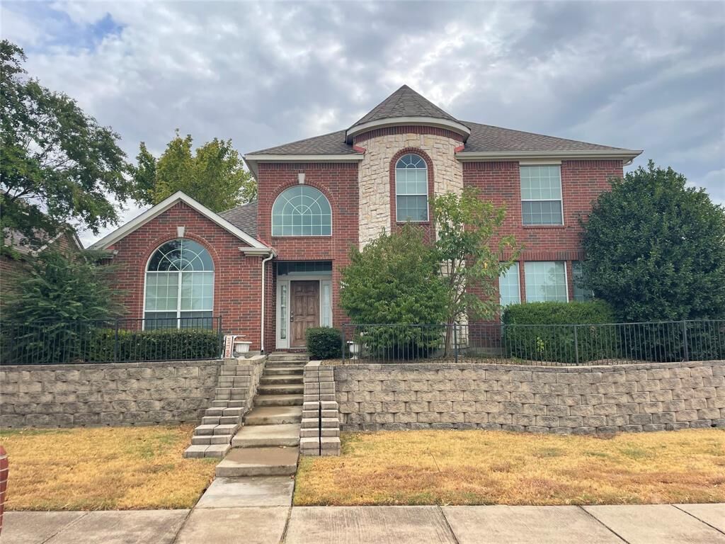 Property Photo: 737 Geary Drive TX 75087