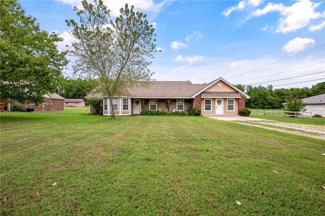 Property Photo:  12500 Little Elm Road  AR 72730 