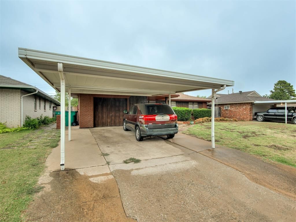 Property Photo: 2609 SW 63rd Place OK 73159