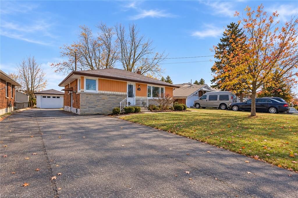 Property Photo:  763 Upper Ottawa Street  ON L8T 3T8 