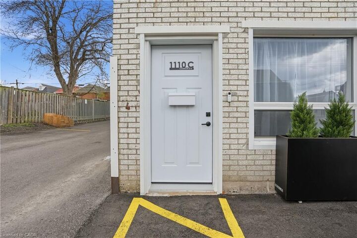 Property Photo:  1110 Cannon Street E C  ON L8L 2J6 