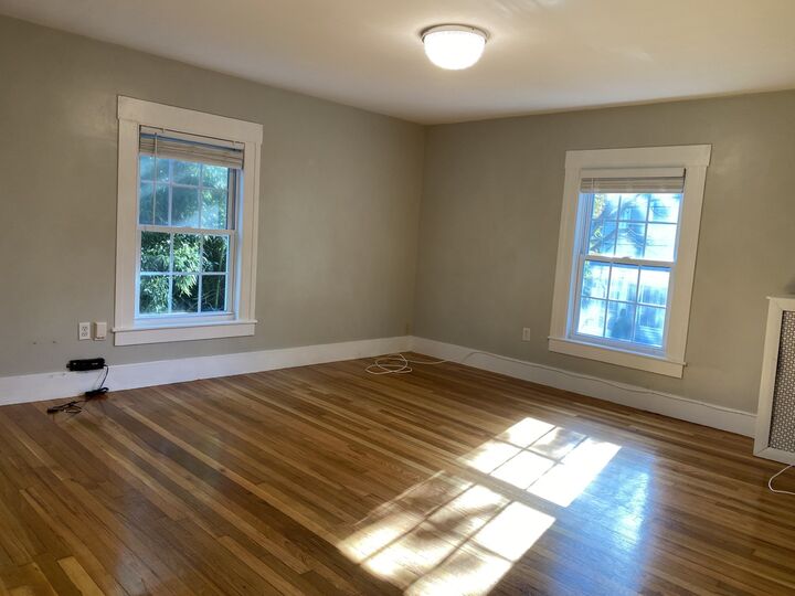 Property Photo:  6 Edgehill Road 2  MA 01801 