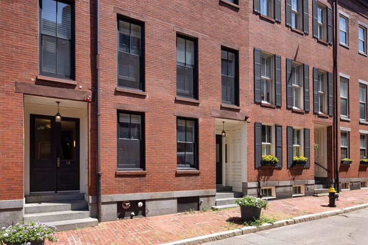 Property Photo:  16 Temple Street  MA 02114 