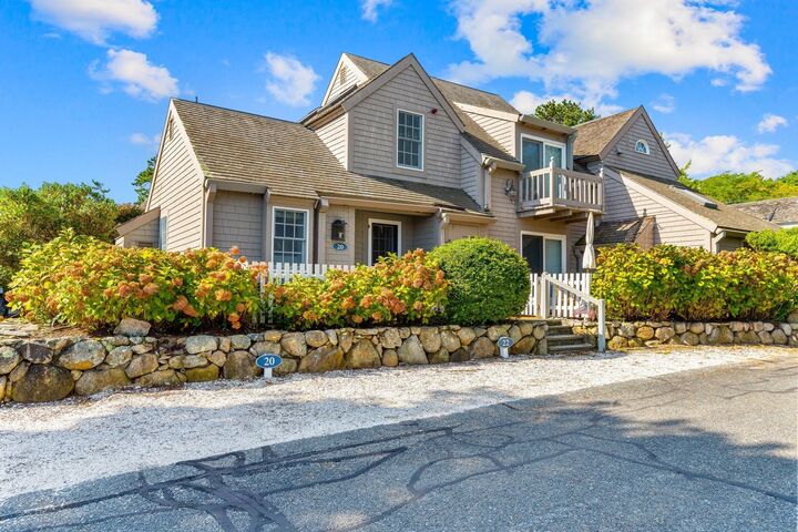 Property Photo:  20 Hyannis Point Rd 20  MA 02649 