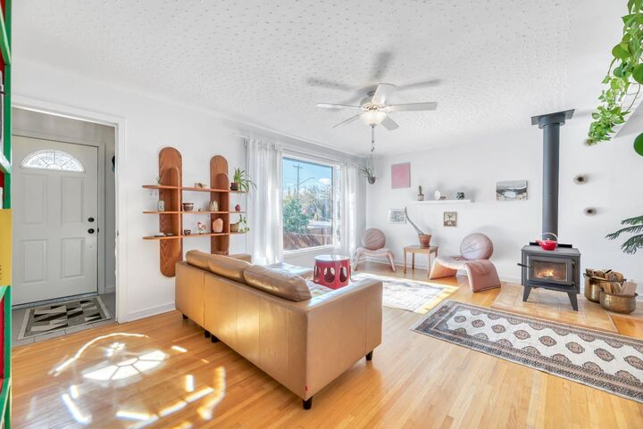 Property Photo:  104 1 Avenue NE  AB T0L 0H0 