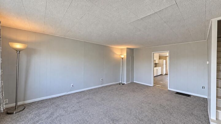 Property Photo:  499 2 Street SW  AB T0J 0Y6 