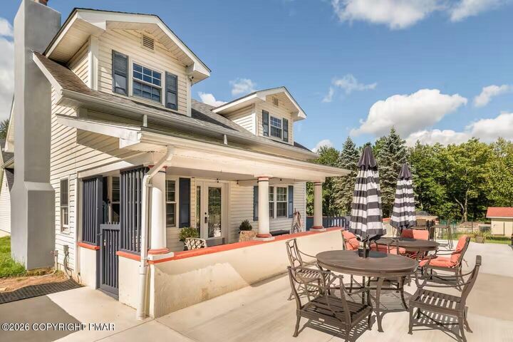 Property Photo:  2557 Long Pond Road  PA 18334 
