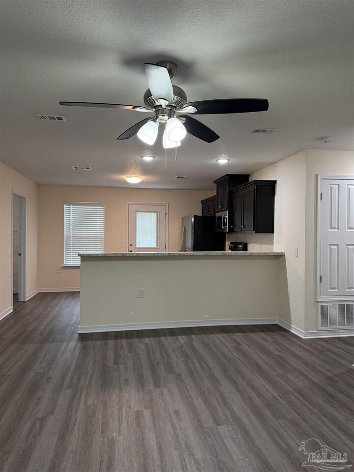 Property Photo:  4108 Lawrence Ave  FL 32571 
