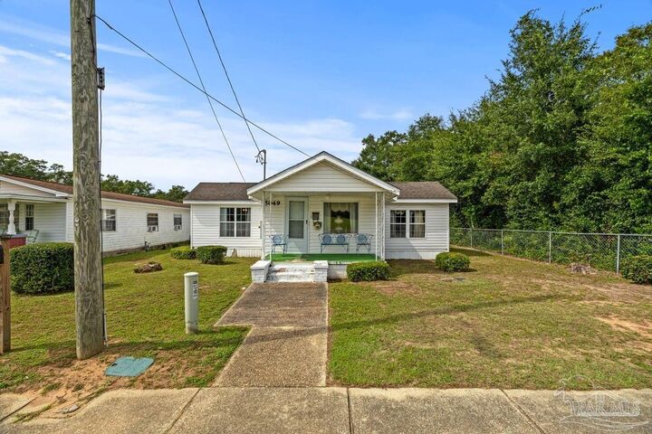 Property Photo:  5049 Dr Martin Luther King Jr Dr  FL 32570 