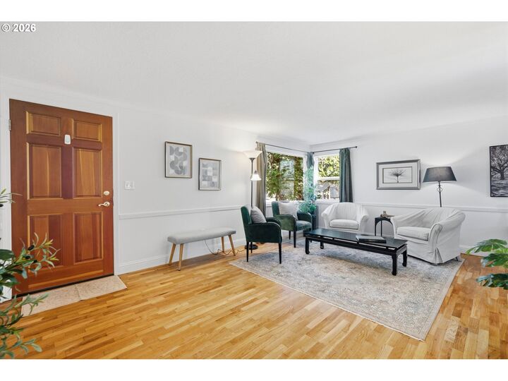 Property Photo: 17811 SE Cook St OR 97267