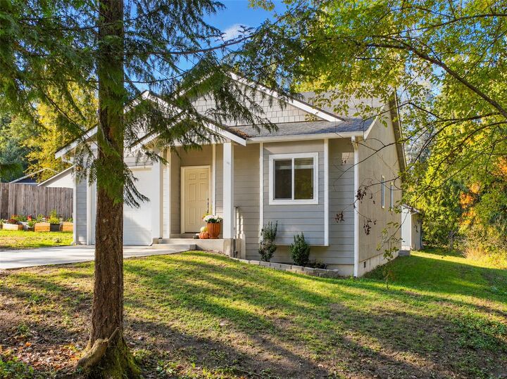 Property Photo:  17621 SE Vine Lane  WA 98597 