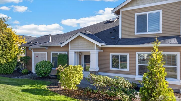 Property Photo:  2514  85th Drive NE Cc1  WA 98258 