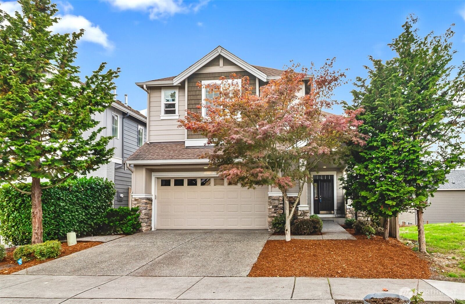 Property Photo:  1128  77th Drive SE  WA 98258 