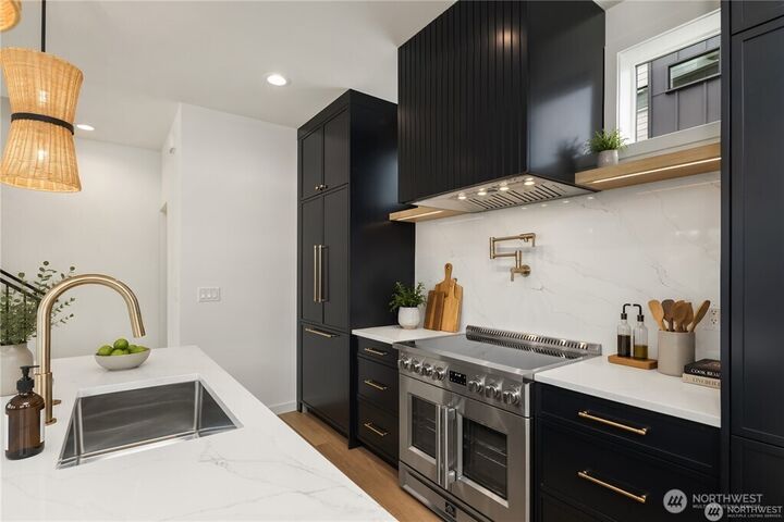 Property Photo: 3638 Greenwood Avenue N B WA 98103