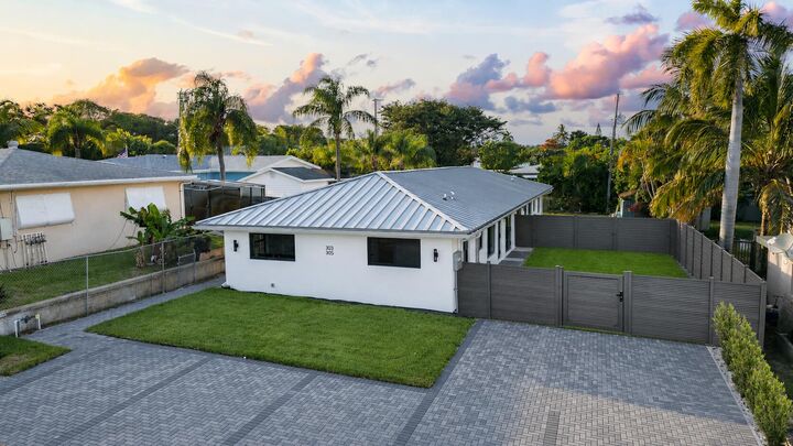 Property Photo:  303 De Carie Street 303  FL 33444 