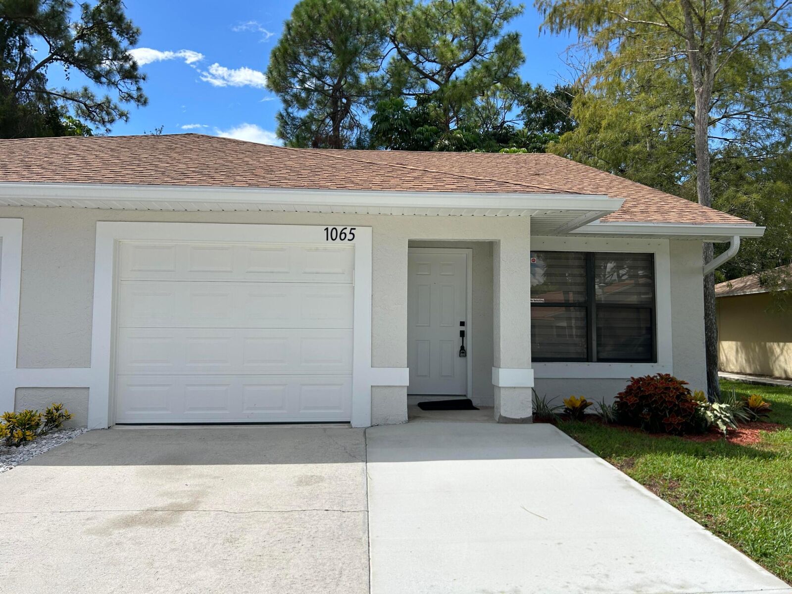 Property Photo: 1065 Mulberry Place FL 33414
