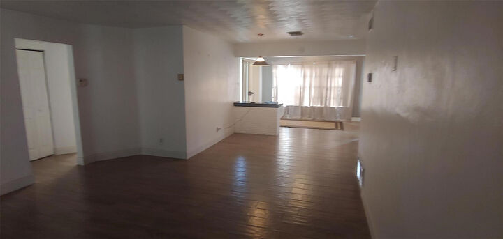Property Photo:  3860 NW 8th Place  FL 33311 