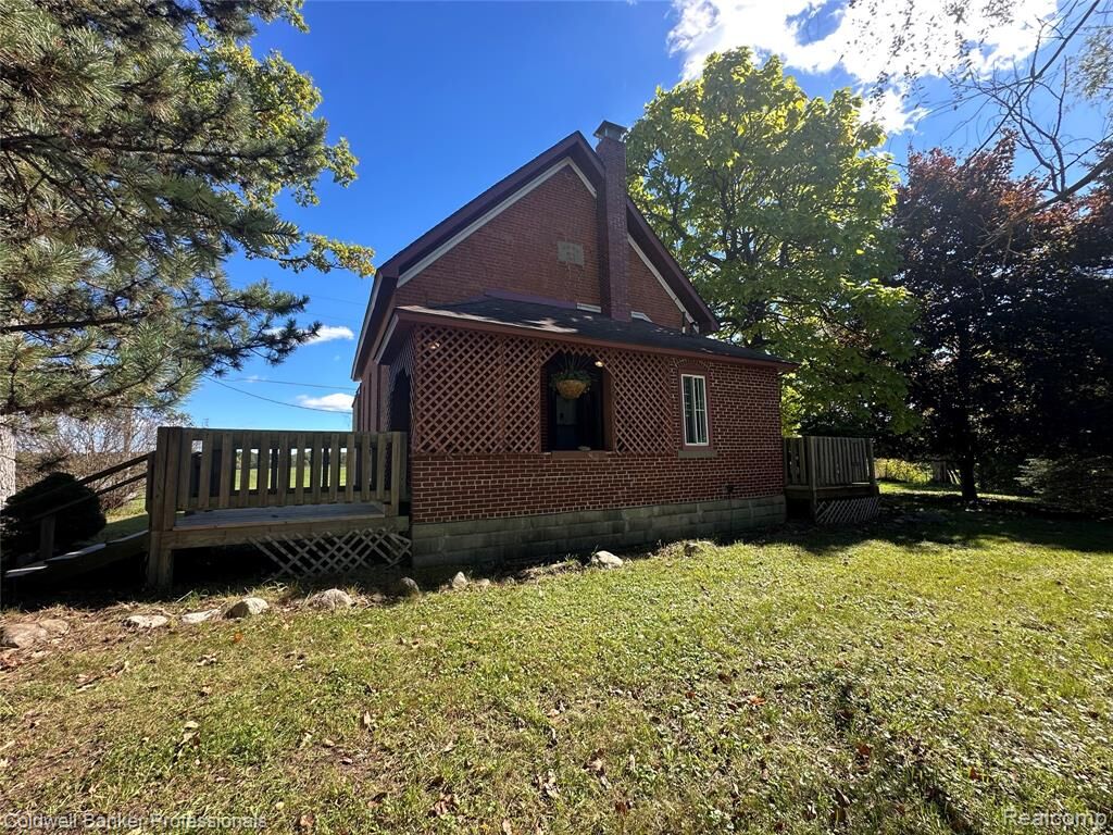 Property Photo:  1187 Hadley Road  MI 48446 