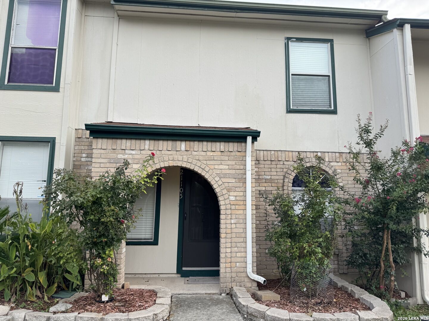 Property Photo: 4949 Hamilton Wolfe Apt 21105 TX 78240