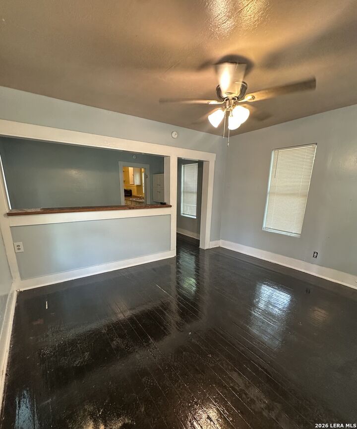 Property Photo: 307 E Lambert St A TX 78204