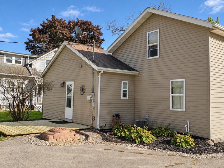 Property Photo:  326 Seward Street  WI 54971 