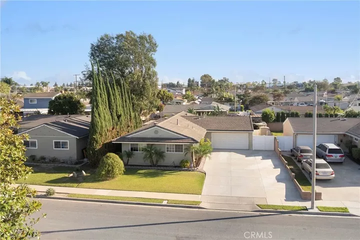 Property Photo:  5462 Cynthia Circle  CA 90630 