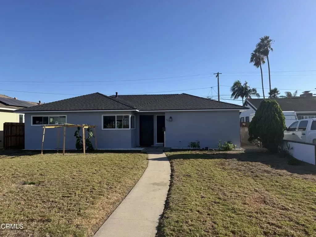 Property Photo:  722 W Robert Avenue  CA 93030 