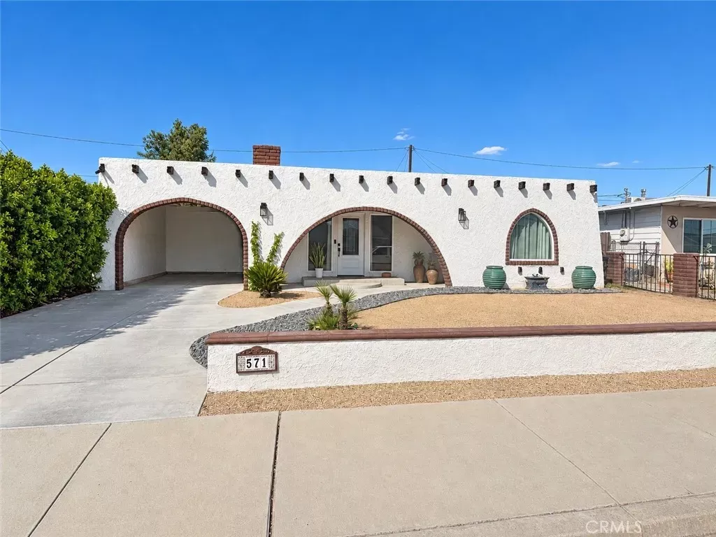 Property Photo:  571 Gray St  CA 92324 