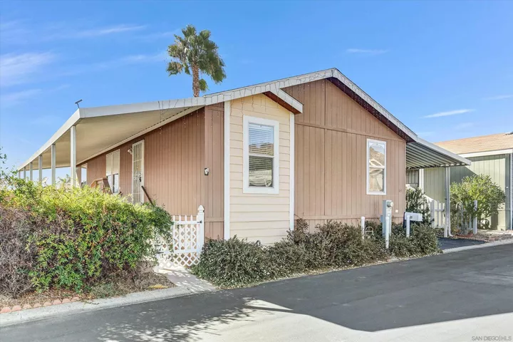 Property Photo:  450 E Bradley Ave 69  CA 92021 