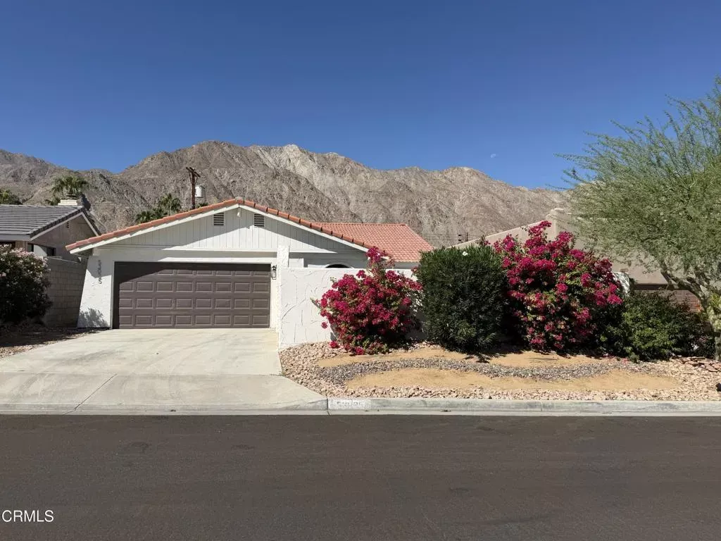 Property Photo:  53025 Avenida Diaz  CA 92253 