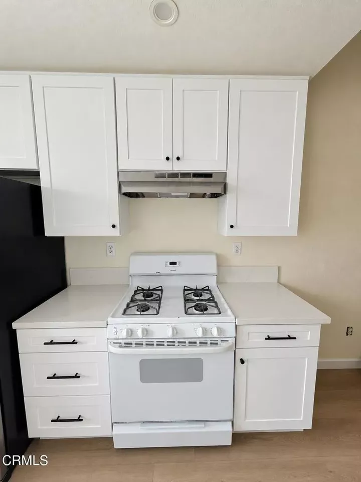 Property Photo:  5156 Columbus Place  CA 93033 