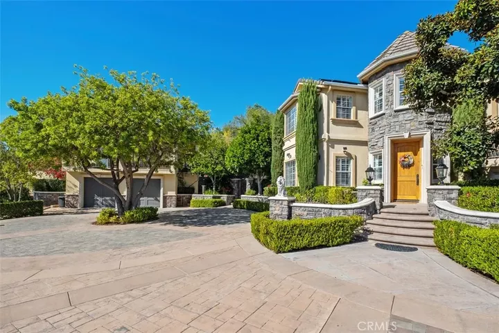 Property Photo:  40 Cambridge Court  CA 92679 