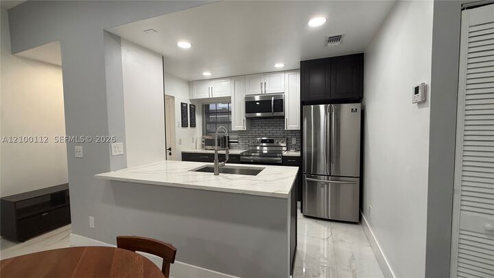 Property Photo:  11607 NW 11th St 11607  FL 33026 