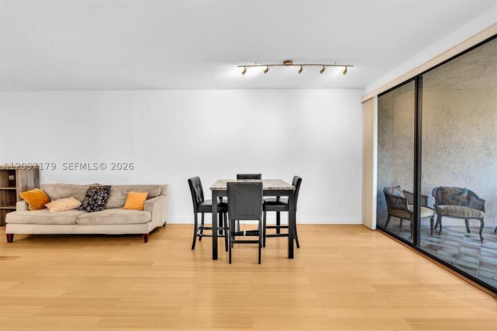 Property Photo:  770 NE 199th St 204F  FL 33179 