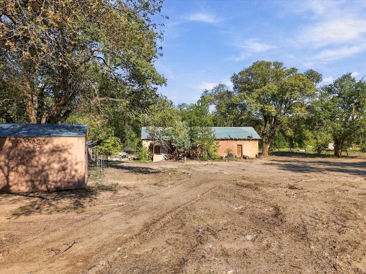 Property Photo:  604 County Road 1  NM 87537 