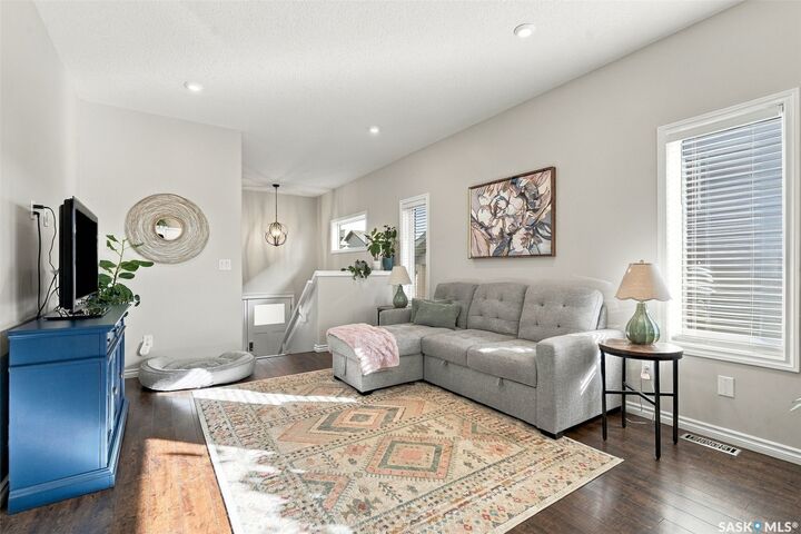 Property Photo:  919 Kolynchuk Bend  SK S7T 0V9 